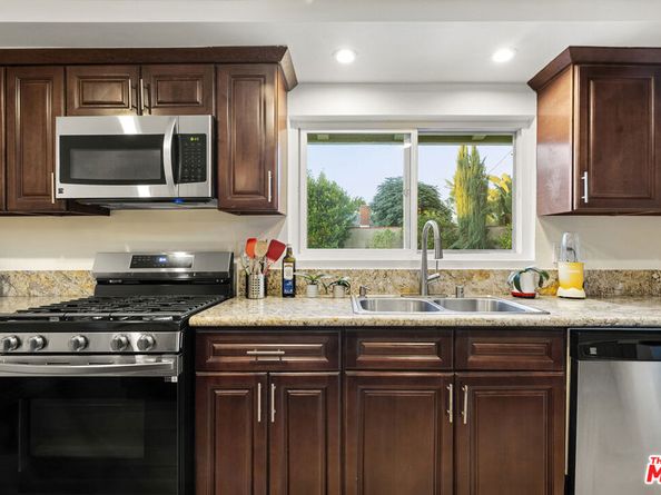 20307 Mobile Street, Winnetka CA 91306