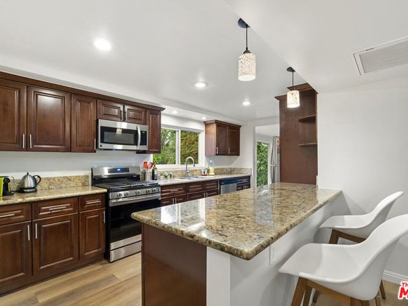 20307 Mobile Street, Winnetka CA 91306