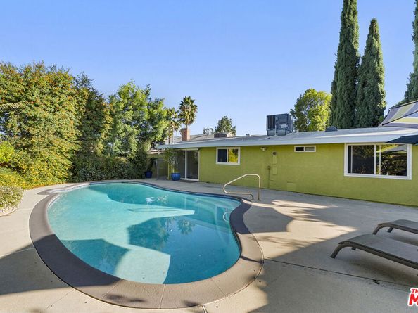 20307 Mobile Street, Winnetka CA 91306