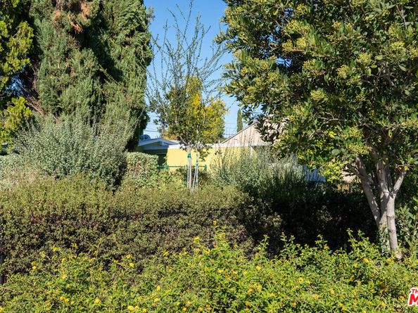 20307 Mobile Street, Winnetka CA 91306