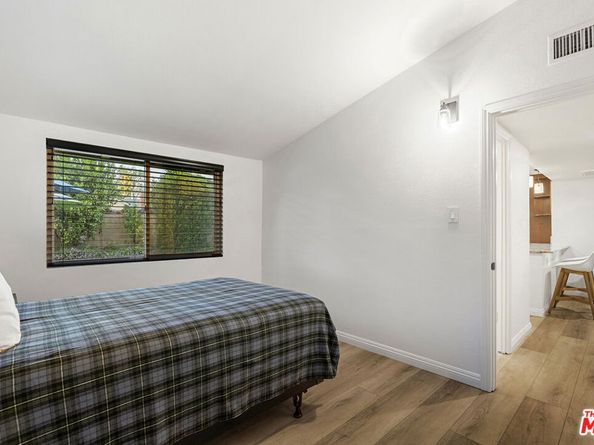 20307 Mobile Street, Winnetka CA 91306