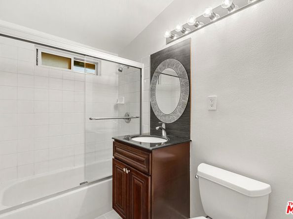 20307 Mobile Street, Winnetka CA 91306