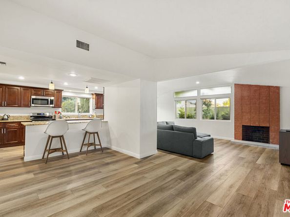 20307 Mobile Street, Winnetka CA 91306