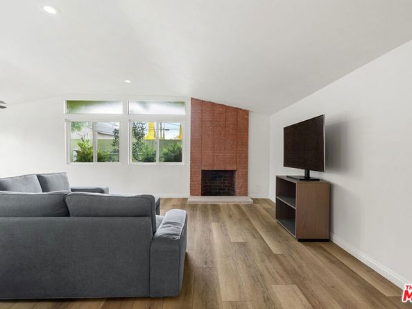20307 Mobile Street, Winnetka CA 91306