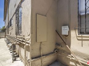 820 -824 W 95th Street, Los Angeles CA 90044