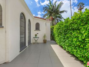 1072 Hi Point Street, Los Angeles CA 90035