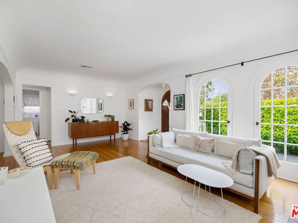 1072 Hi Point Street, Los Angeles CA 90035