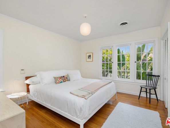 1072 Hi Point Street, Los Angeles CA 90035