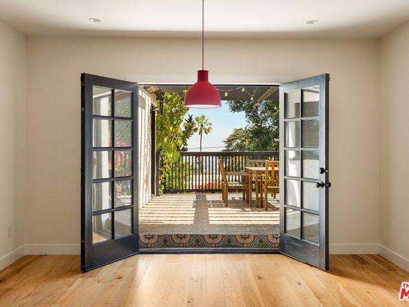 956 Parkman Street, Altadena CA 91001