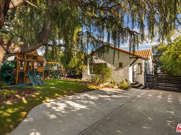 956 Parkman Street, Altadena CA 91001