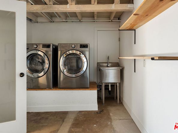 956 Parkman Street, Altadena CA 91001