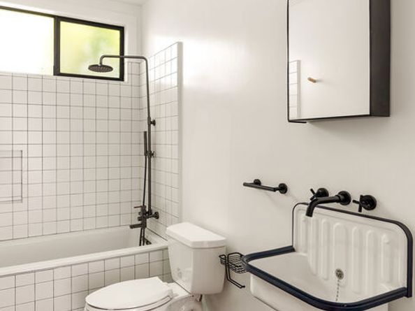 956 Parkman Street, Altadena CA 91001