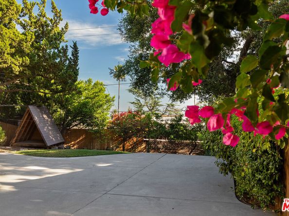 956 Parkman Street, Altadena CA 91001