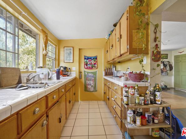 627 Dimmick Drive, Los Angeles CA 90065