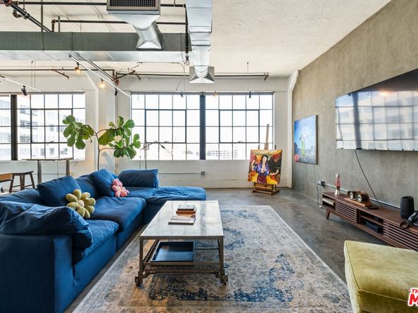 315 E 8th Street 801, Los Angeles CA 90014