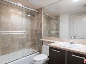 1353 N Fuller Avenue PH7, Los Angeles CA 90046