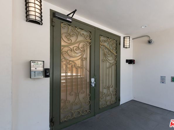 1353 N Fuller Avenue PH7, Los Angeles CA 90046