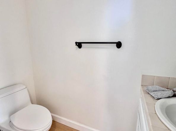 5714 Skyview Way E, Agoura Hills CA 91301