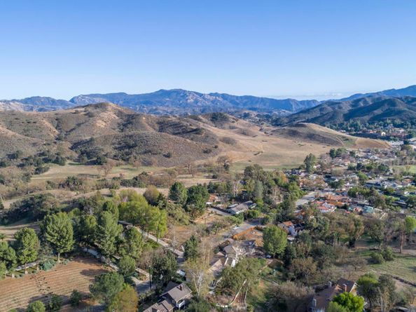 5734 Fairview Place, Agoura Hills CA 91301