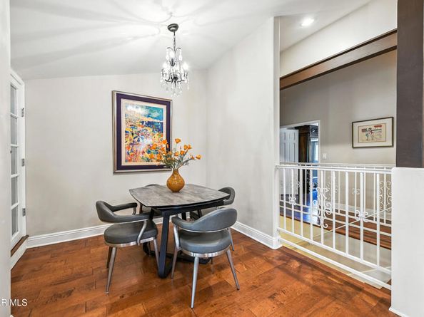 5734 Fairview Place, Agoura Hills CA 91301