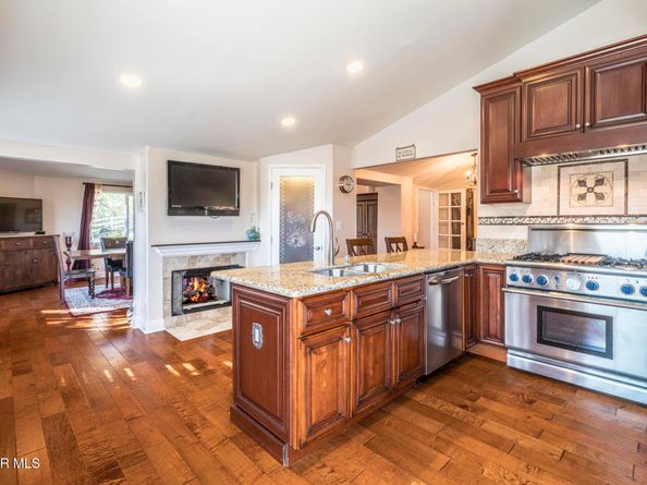 5734 Fairview Place, Agoura Hills CA 91301