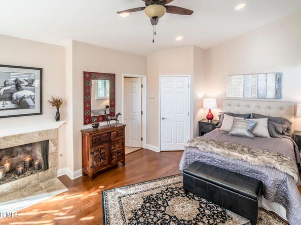 5734 Fairview Place, Agoura Hills CA 91301