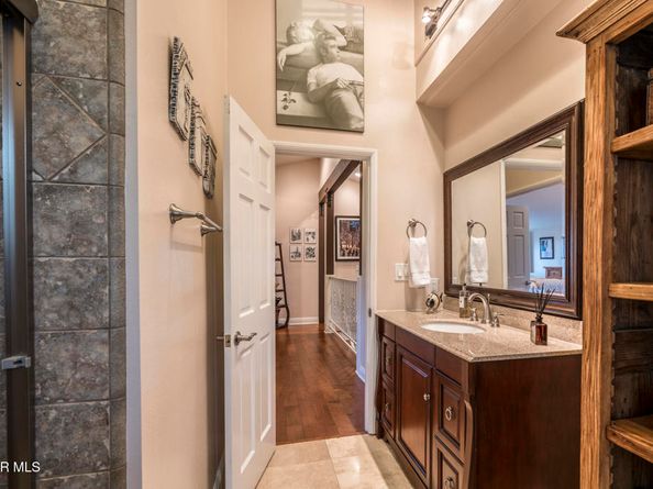 5734 Fairview Place, Agoura Hills CA 91301