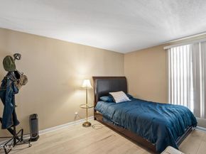 31552 Agoura Road 4, Westlake Village CA 91361