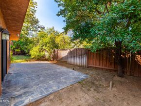 26933 Lost Oak Court, Calabasas CA 91301