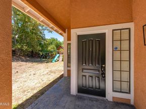26933 Lost Oak Court, Calabasas CA 91301