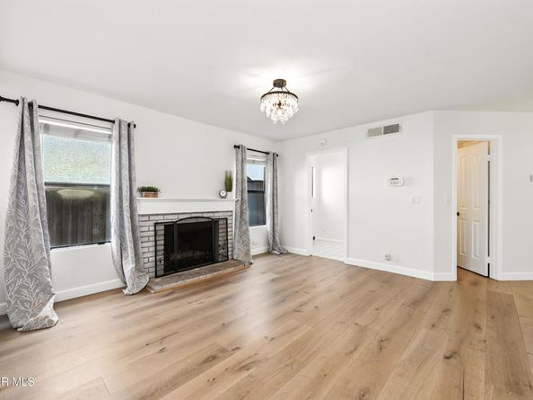 26933 Lost Oak Court, Calabasas CA 91301