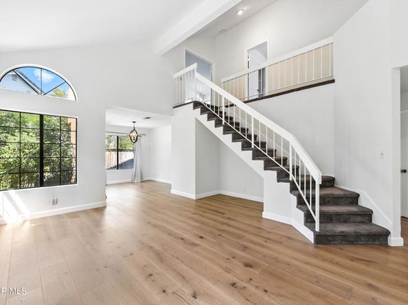 26933 Lost Oak Court, Calabasas CA 91301
