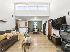 5700 Etiwanda Avenue 248, Tarzana CA 91356