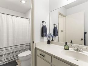 5700 Etiwanda Avenue 248, Tarzana CA 91356