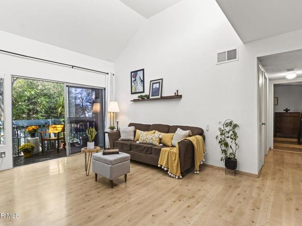 5700 Etiwanda Avenue 248, Tarzana CA 91356