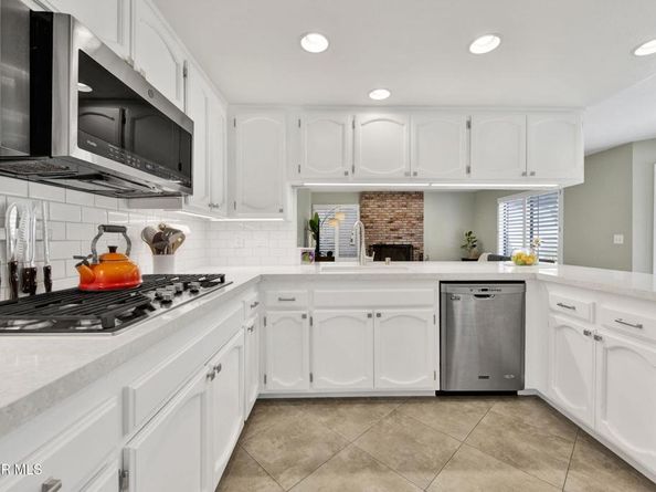 5656 Walnut Ridge Drive, Agoura Hills CA 91301