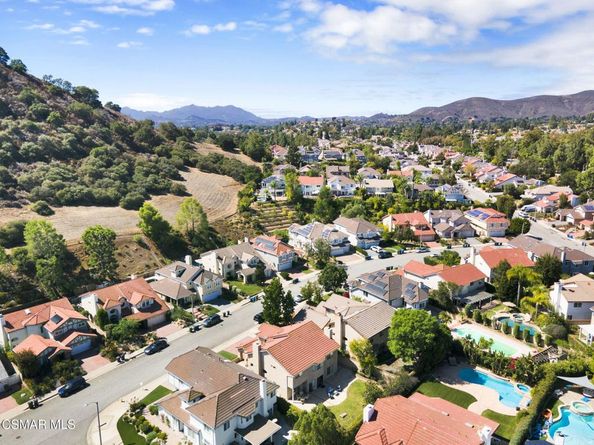 5656 Walnut Ridge Drive, Agoura Hills CA 91301
