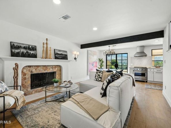 30670 Passageway Place, Agoura Hills CA 91301