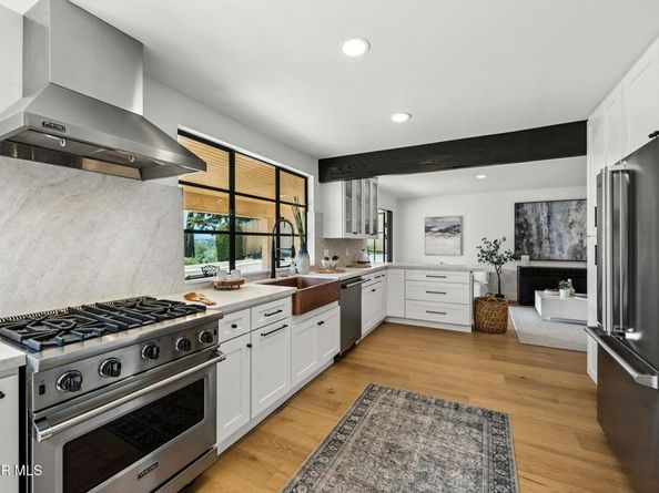 30670 Passageway Place, Agoura Hills CA 91301