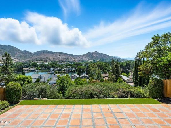 30670 Passageway Place, Agoura Hills CA 91301