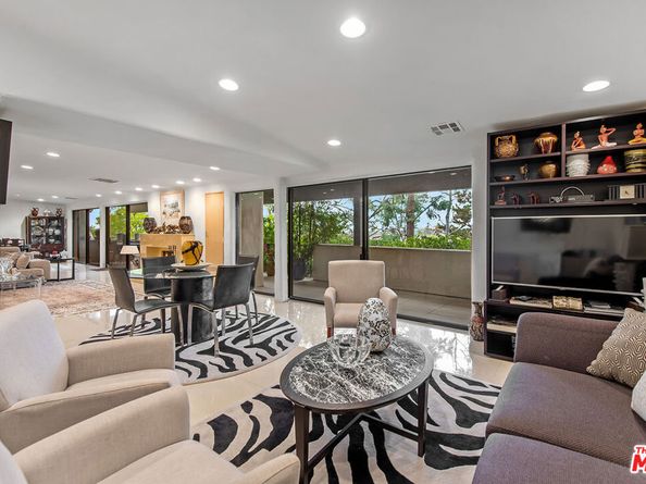 2131 Century Woods Way, Los Angeles CA 90067