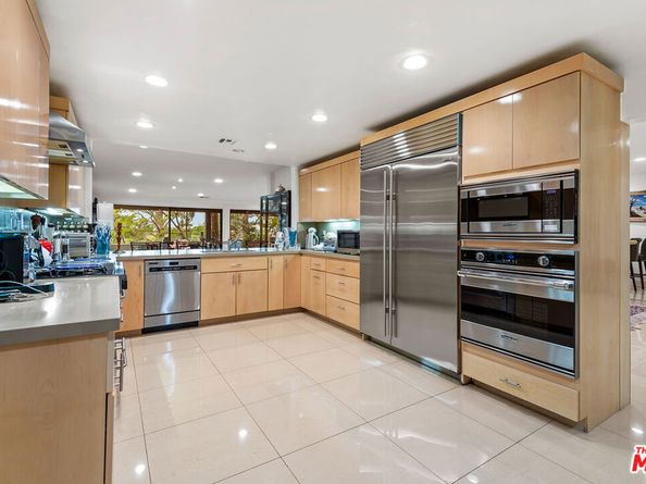 2131 Century Woods Way, Los Angeles CA 90067
