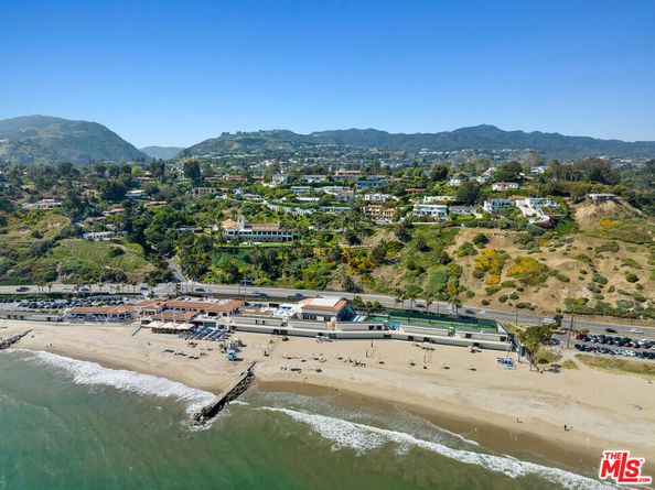 255 Trino Way, Pacific Palisades CA 90272