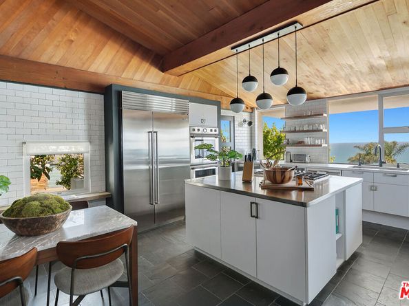 255 Trino Way, Pacific Palisades CA 90272