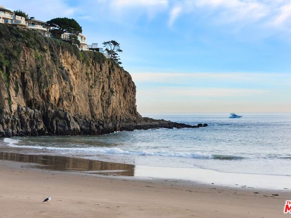 125 Irvine Cove Court, Laguna Beach CA 92651
