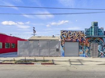 3475 Union Pacific Avenue