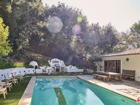 3268 Serra Road, Malibu CA 90265