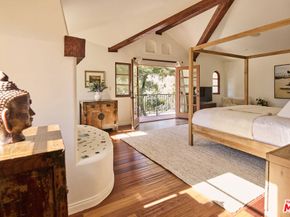 3268 Serra Road, Malibu CA 90265