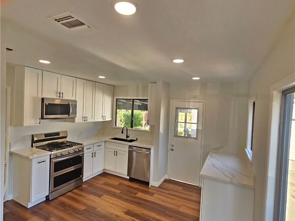 7418 Amigo Avenue, Reseda CA 91335