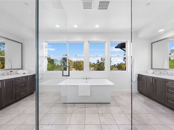 27 Alessio, Lake Forest CA 92630